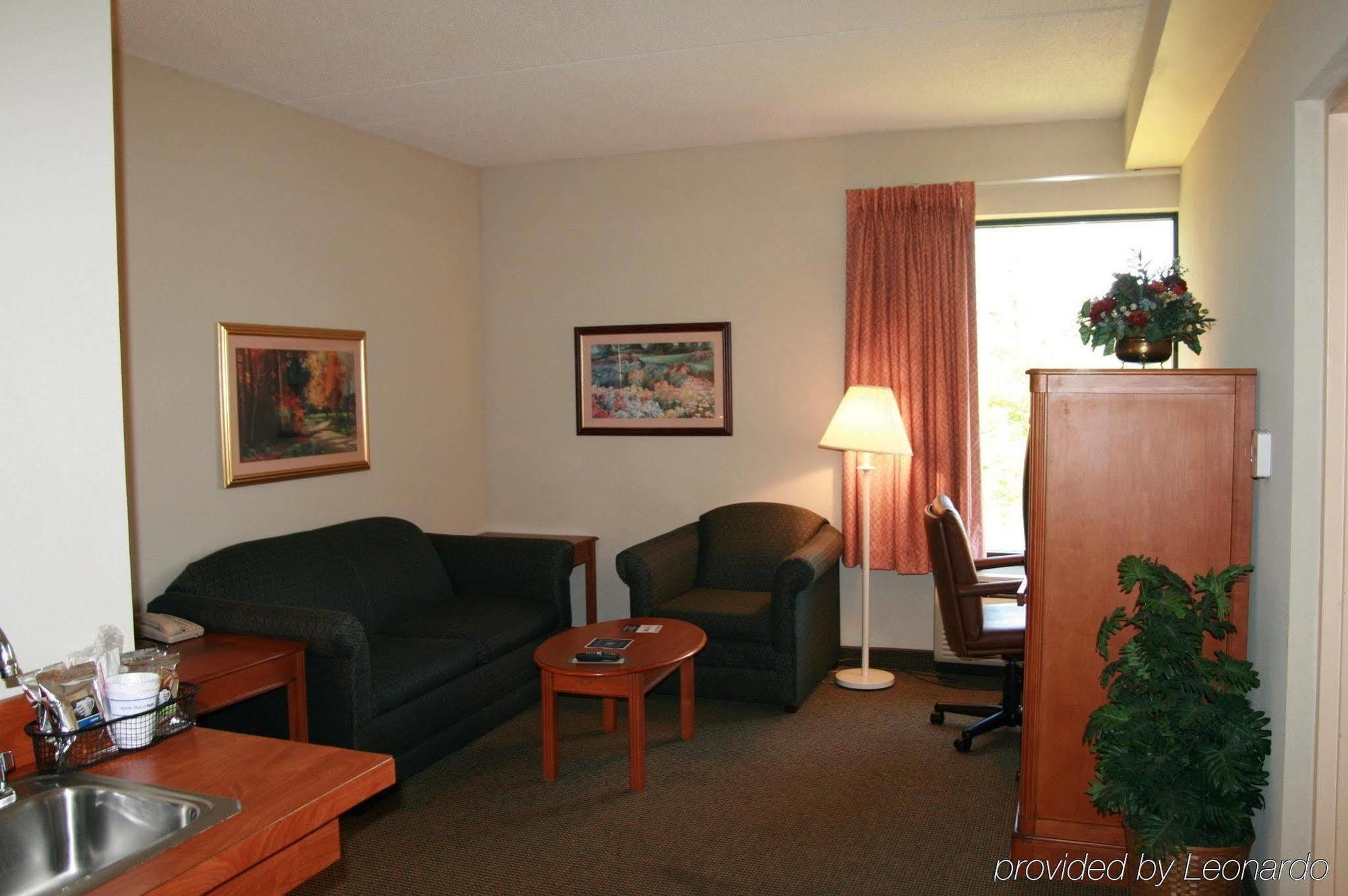 Comfort & Mt. Holly - Hotel